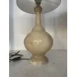 Lámpara clásica con base de mármol