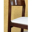 Conjunto de sillas en madera y tapiz blanco