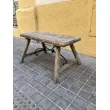 Mesa de roble tallada